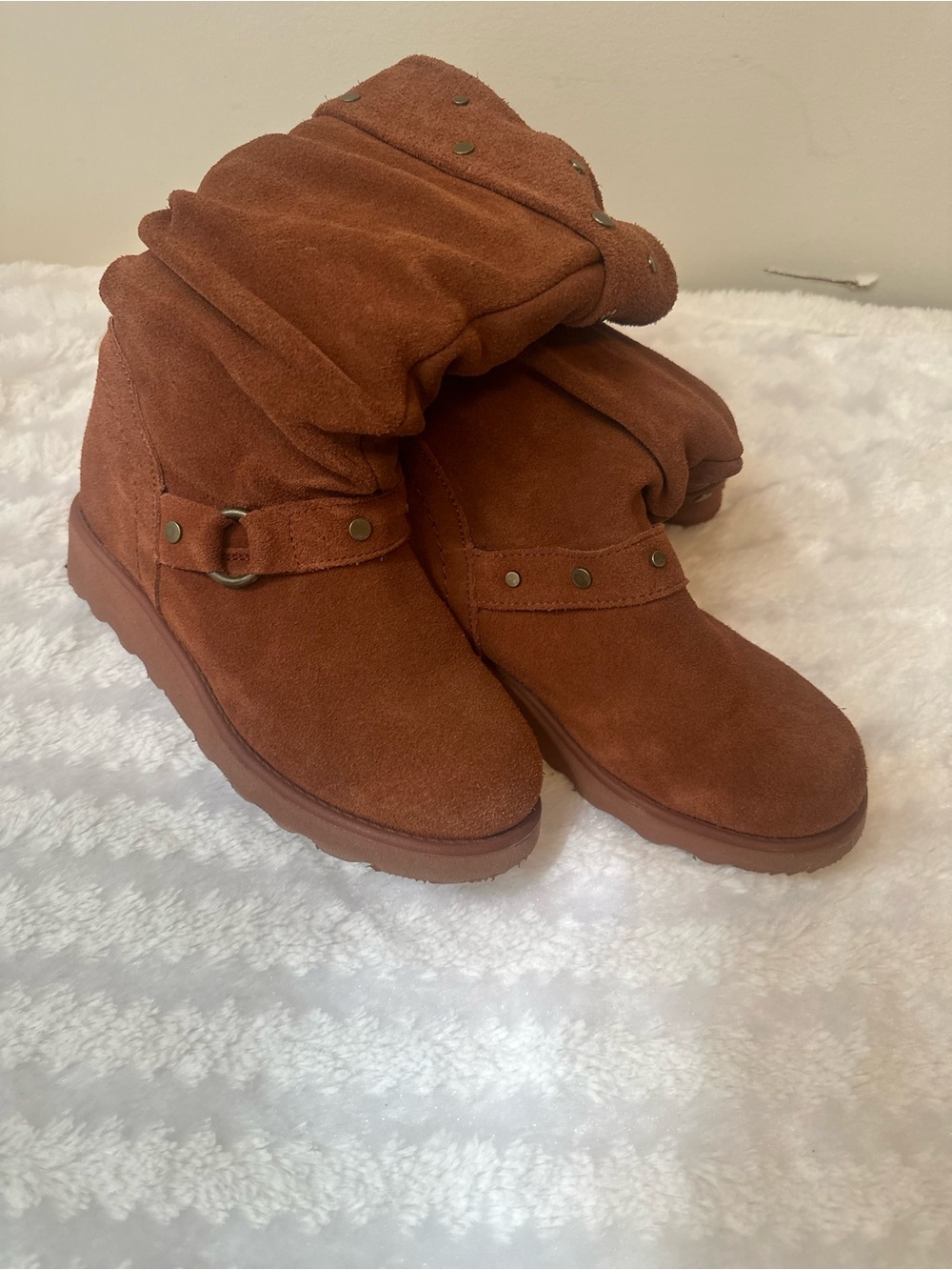 BearPaw Women's Suede Slouchy Ankle Boots in Brown